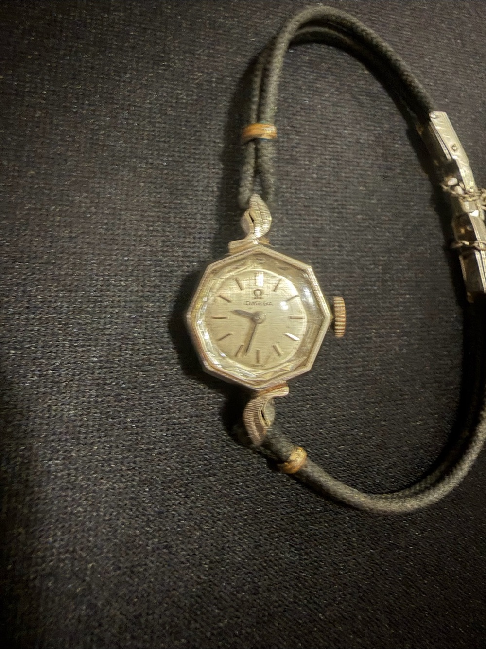 Vintage Solid 14k White Gold Ladies Omega Watch